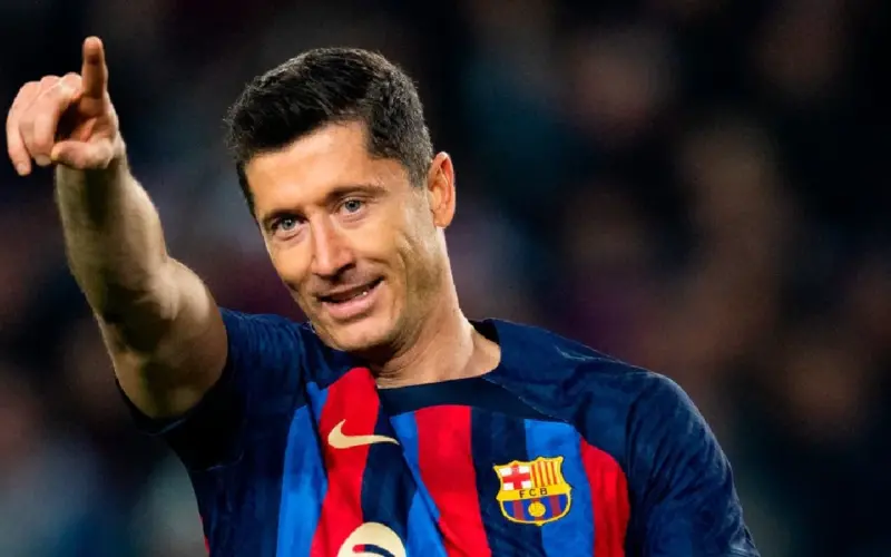 حين تنتصر الأرقام للماضي.. هل يفقد ليفاندوفسكي معركة الحاضر في برشلونة؟